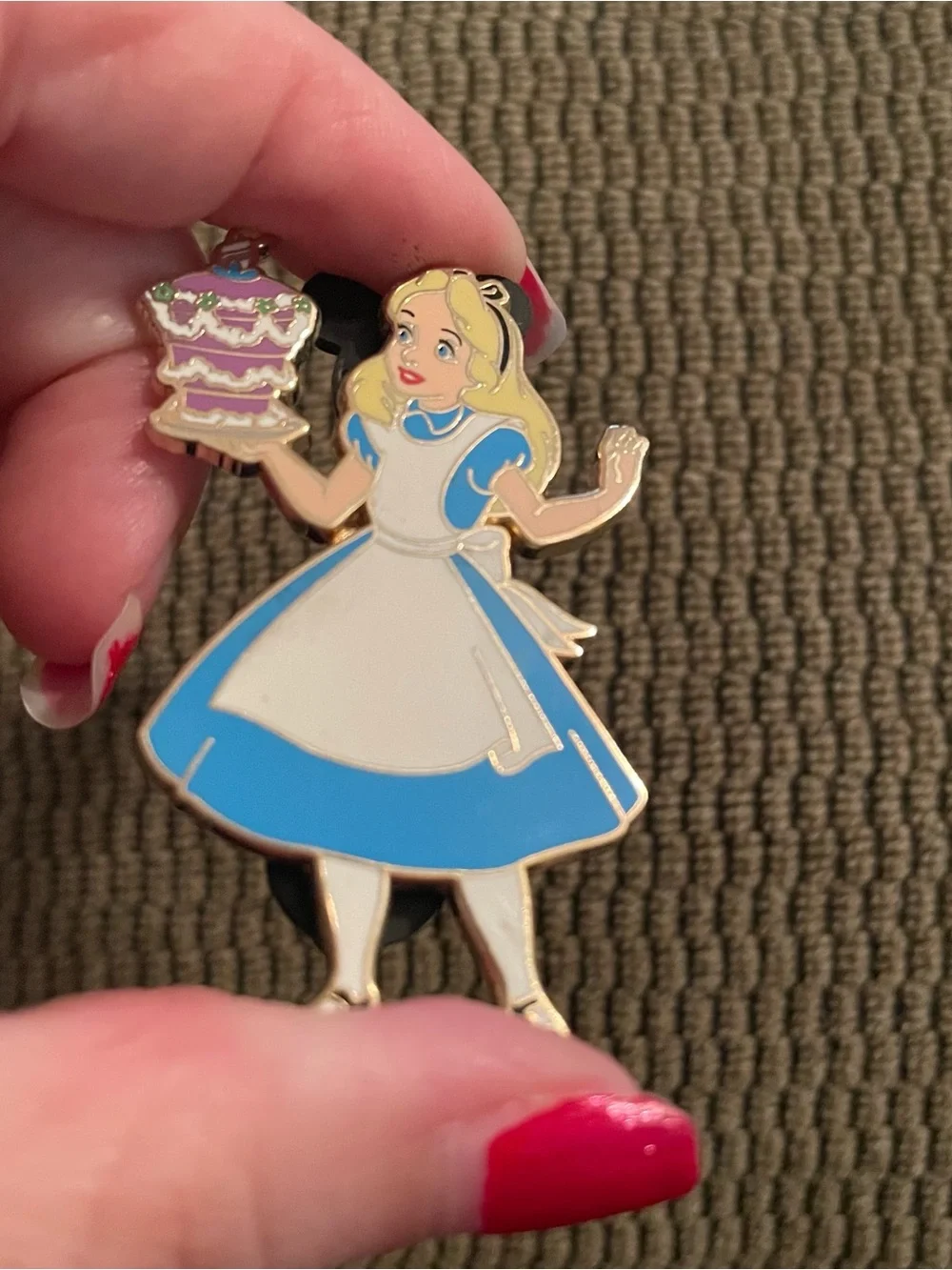 Disney Studio Store Alice Unbirthday Cake Pin